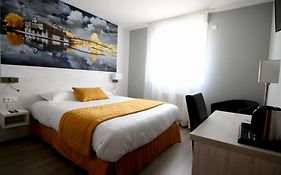 Logis Hotel - La Chambre D'Amiens